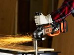 Акумуляторні кутові шліфмашини 18 В BLACK+DECKER BCG720N - Зображення 7
