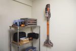 Вертикальний пилосос 18 В BLACK+DECKER BHFEV182B - Зображення 5