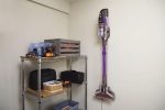 Вертикальний пилосос 18 В 2 А·год BLACK+DECKER BHFEV182CP - Зображення 5