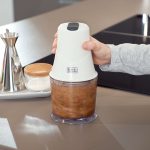 Садовий подрібнювач BLACK+DECKER BXCH260E - Зображення 12