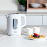 Електрочайник BLACK+DECKER BXKE2204E - Зображення 9