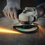 Кутова шліфмашина 1200 Вт 125 мм BLACK+DECKER KG1202K - Зображення 3